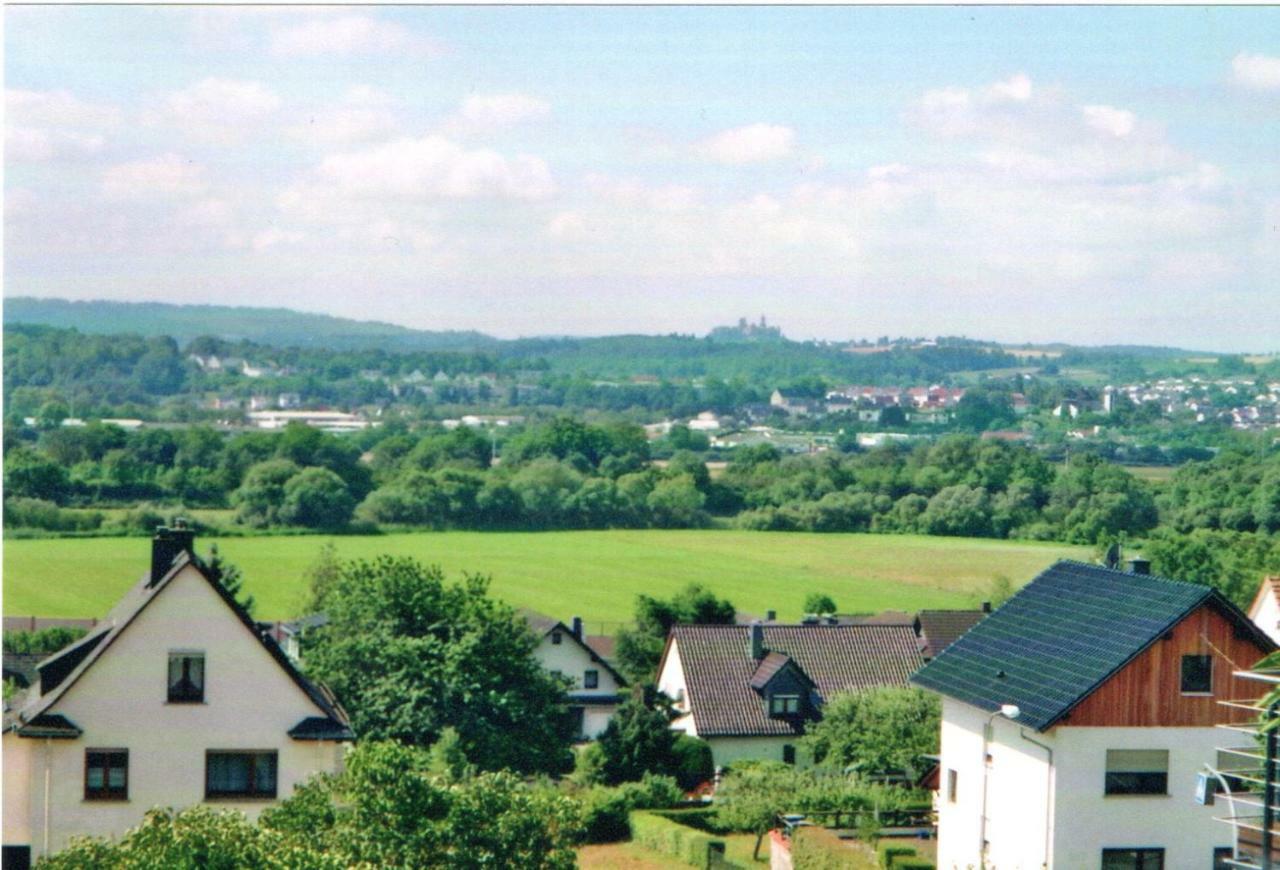 Ferienwohnung Buettner Solms-Oberbiel Exterior foto